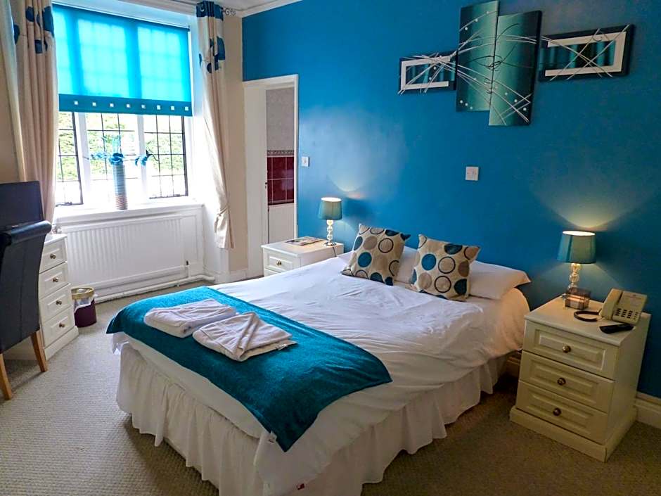 Maes Manor Country Hotel