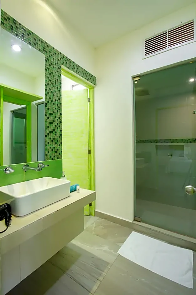 Casa Kaoba Hotel & Suites