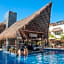 Aldea Thai by oceanfront