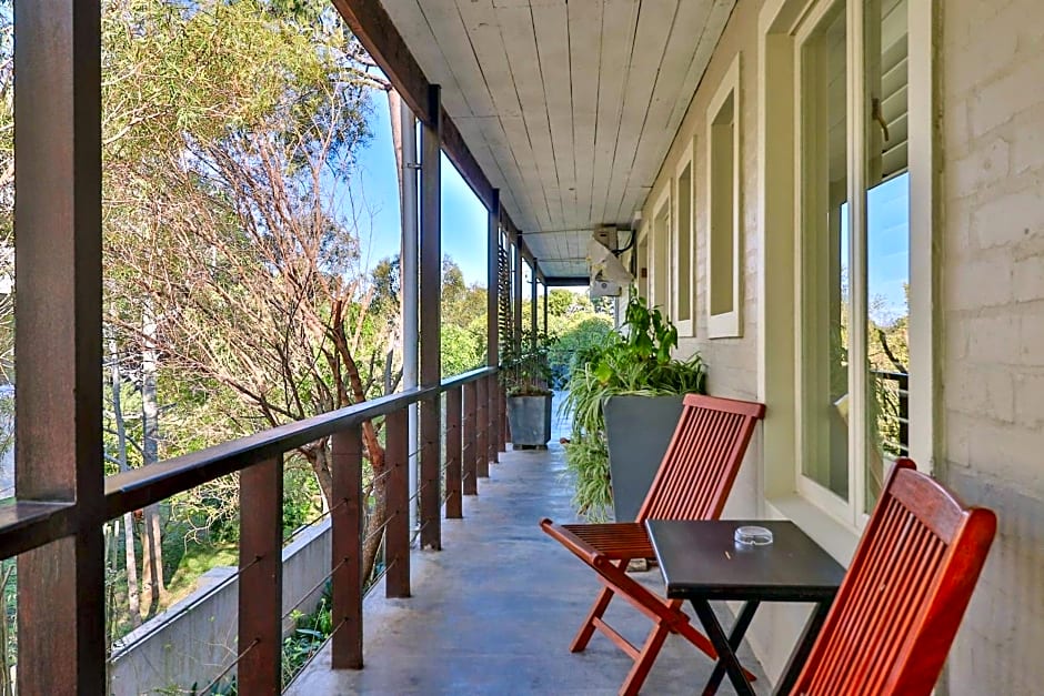 Hermanus Lodge on the Green - Solar Power