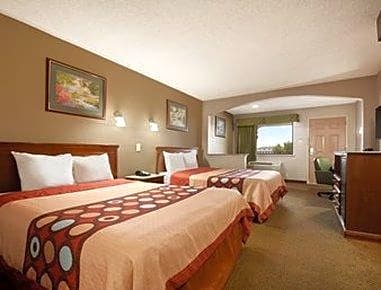 Super 8 by Wyndham Baton Rouge/I-12