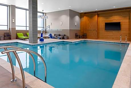 Hyatt House Nashville Downtown / Convention Center