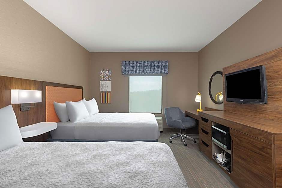 Hampton Inn By Hilton And Suites Harrisburg/North, Pa