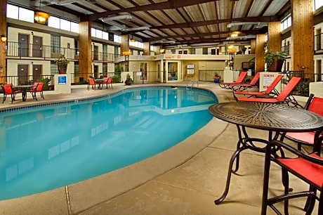 King Room with Pool View