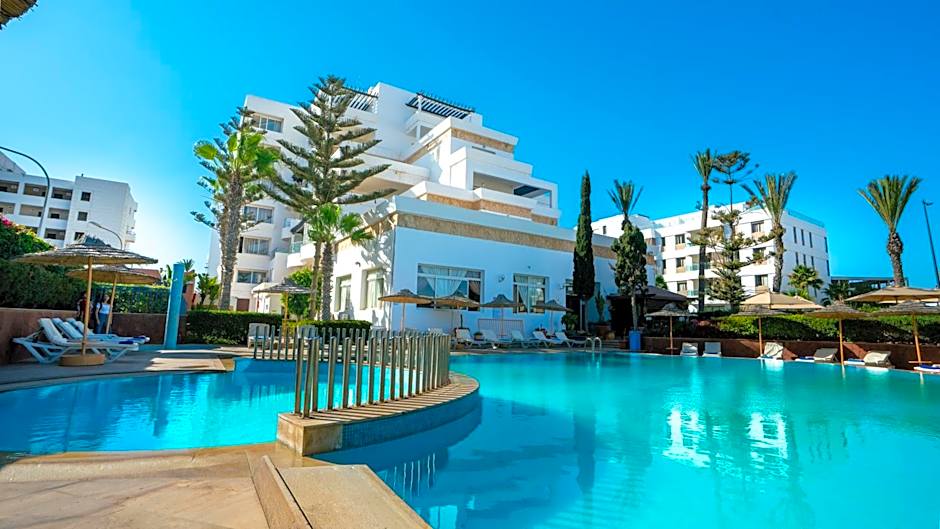 Intouriste Hôtel & Suites