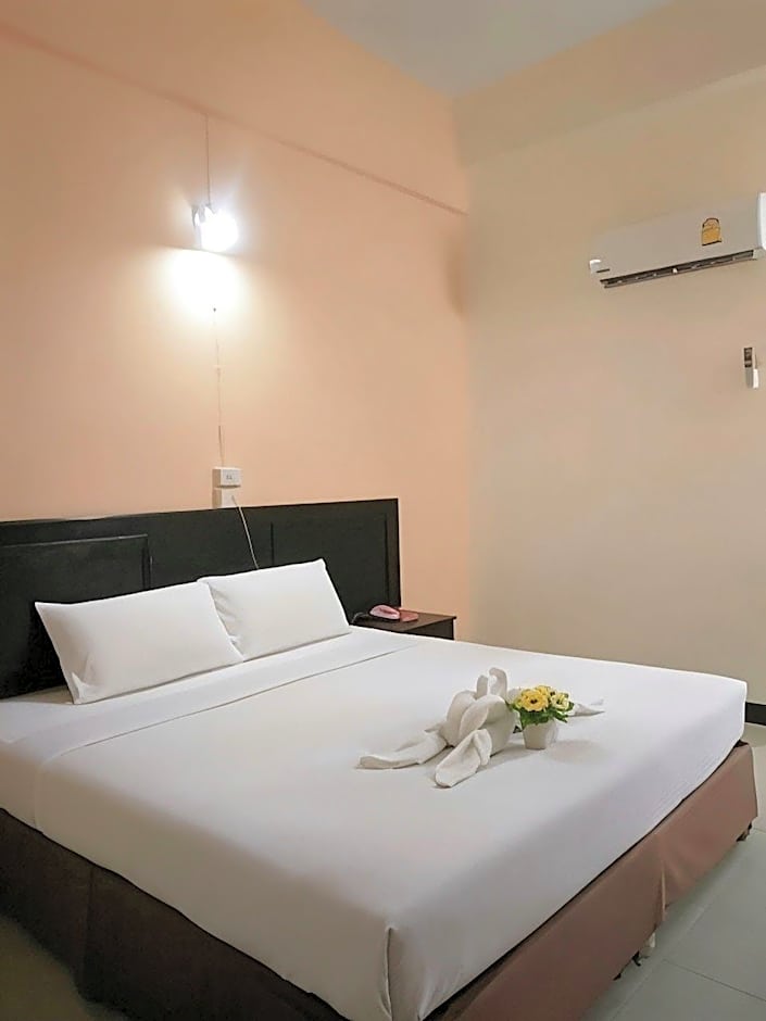 Centerpoint Hotel