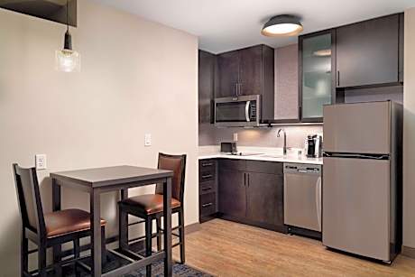 Studio King with Balcony