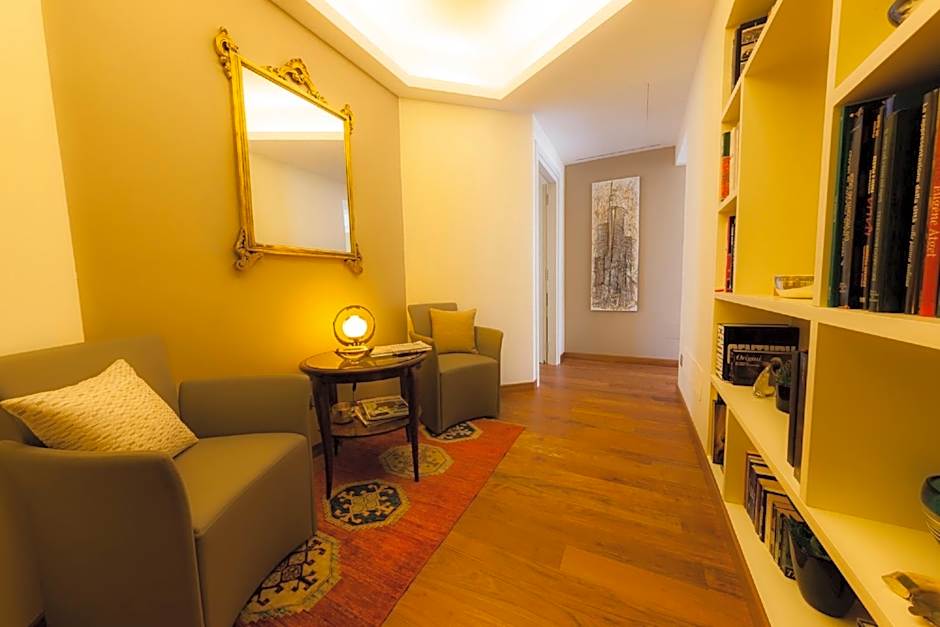 Bronzino House
