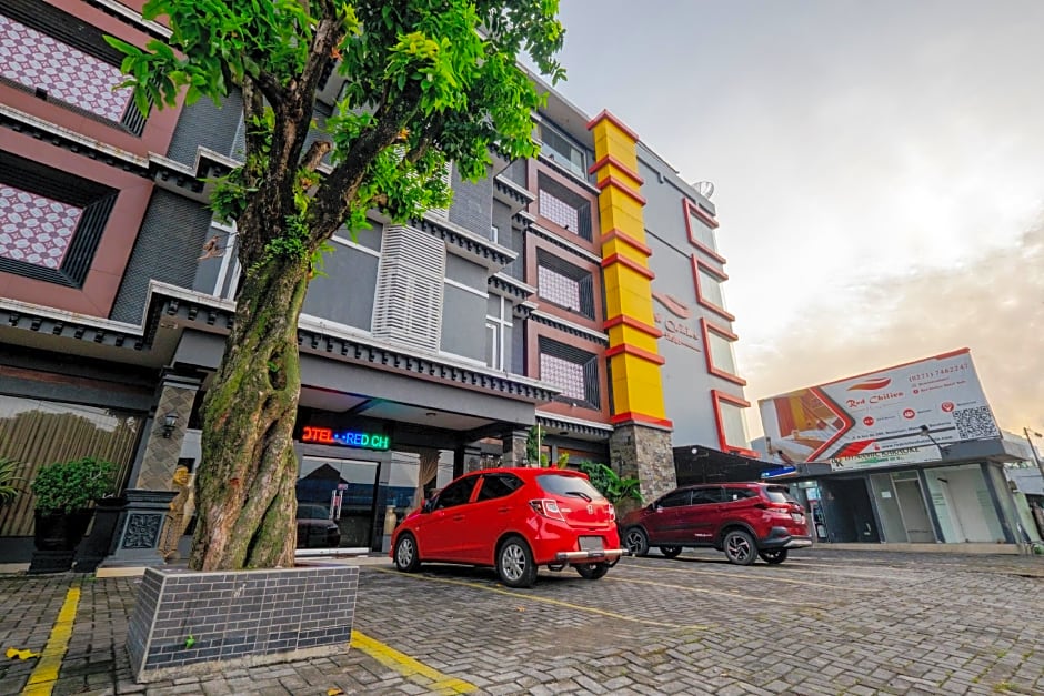 Red Chilies Hotel