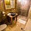 Caldera Cave Hotel