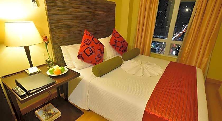 Lancaster Hotel Manila