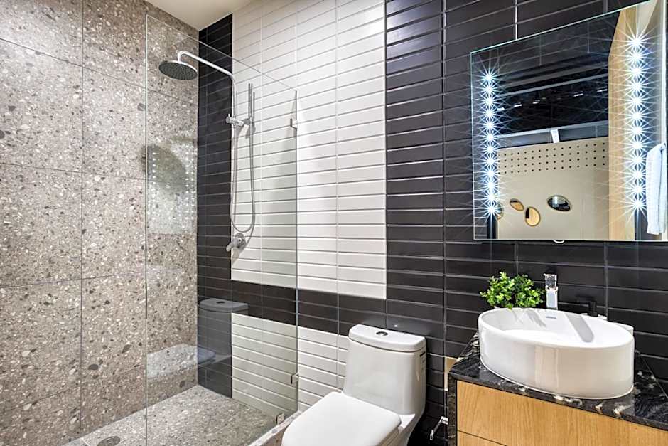 Downtown Designer Apartments by ULIV