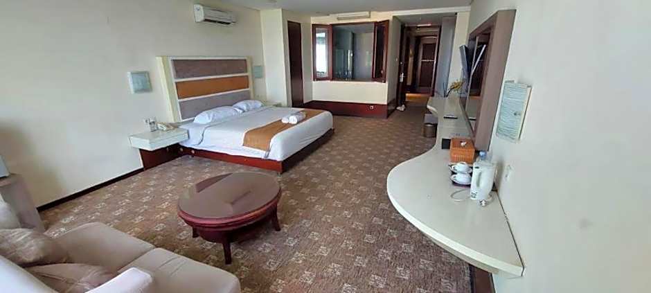 President Executive Club