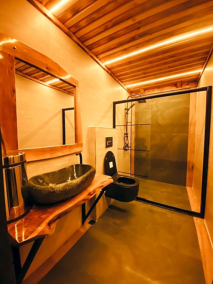 ZirvedeKal Suit Otel