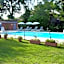 Logis Hotels La Bastide des Golfs