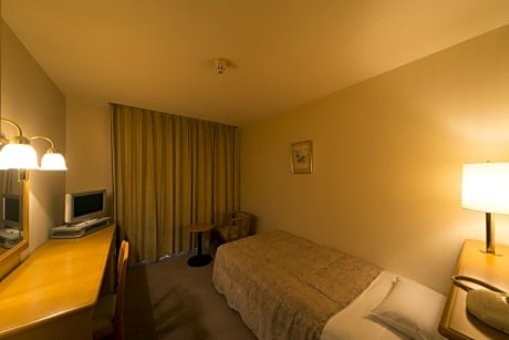 Single Room - Smoking