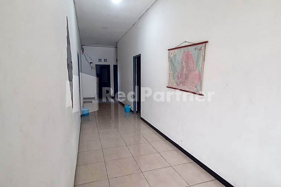 Almeira Homestay Syariah Near RS Islam Al-Irsyad Mitra Reddoorz  