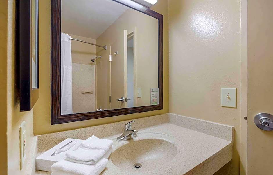 Extended Stay America Select Suites - Fayetteville - Owen Dr.