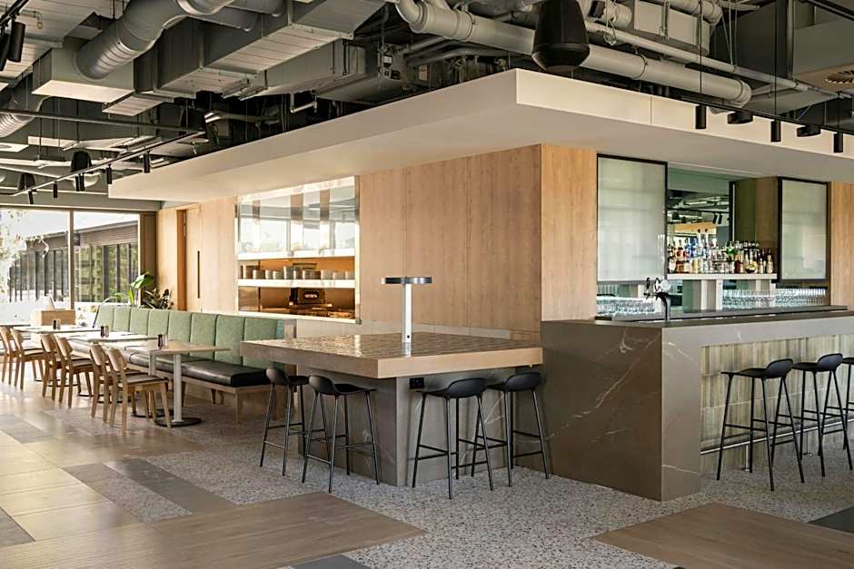 Courtyard by Marriott Perth, Murdoch