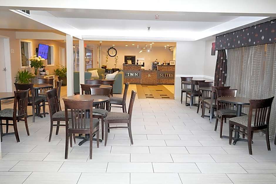 Copley Inn & Suites, Copley - Akron