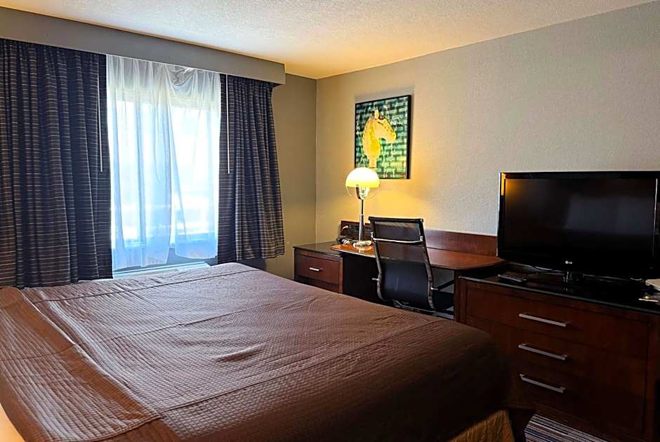 Travelodge by Wyndham Bloomington 