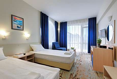 Twin Room with Terrace