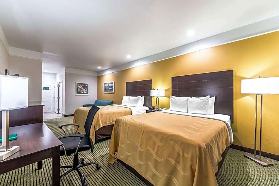 Quality Inn & Suites Seaworld North