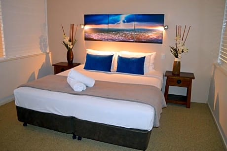 Two bedroom Two Bathroom Apartment - Split Level