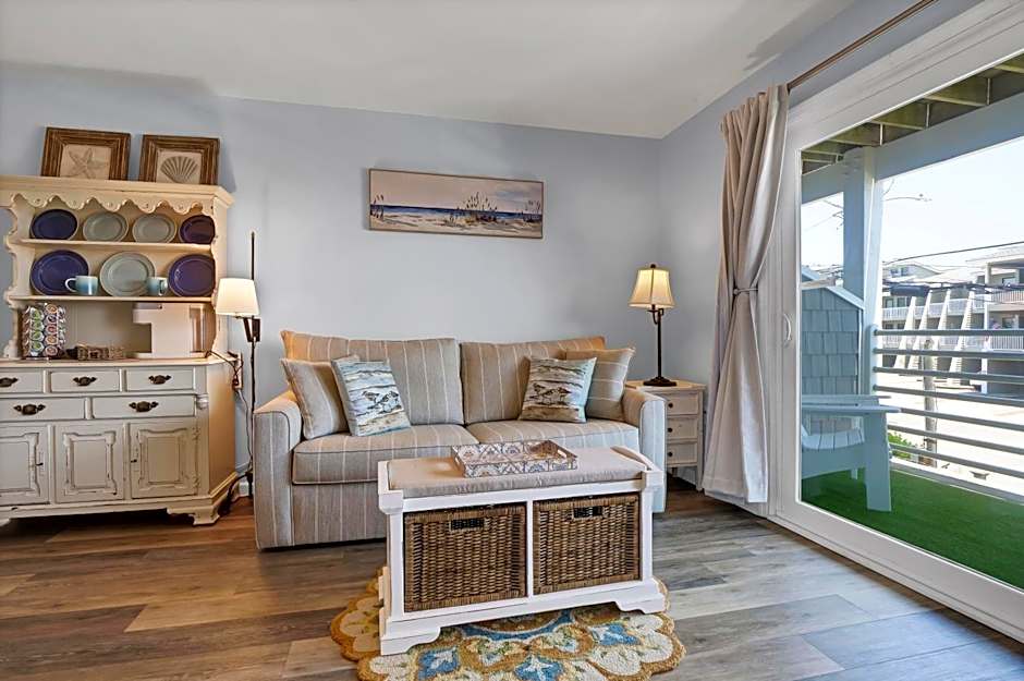 Sandpeddler Inn and Suites