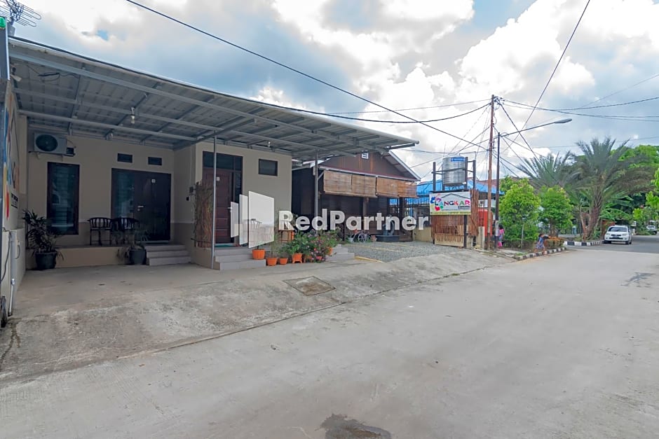 Langkar Guest House Syariah Mitra RedDoorz