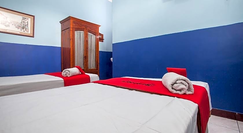 RedDoorz @ Genteng Surabaya 2