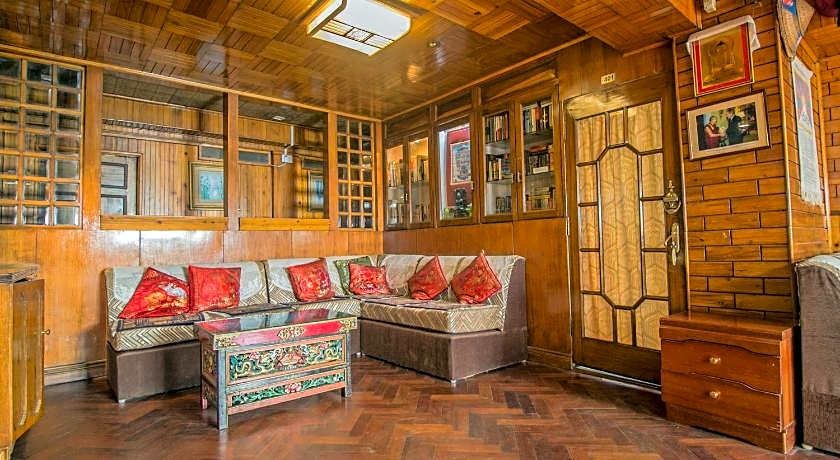 Hotel Seven Seventeen