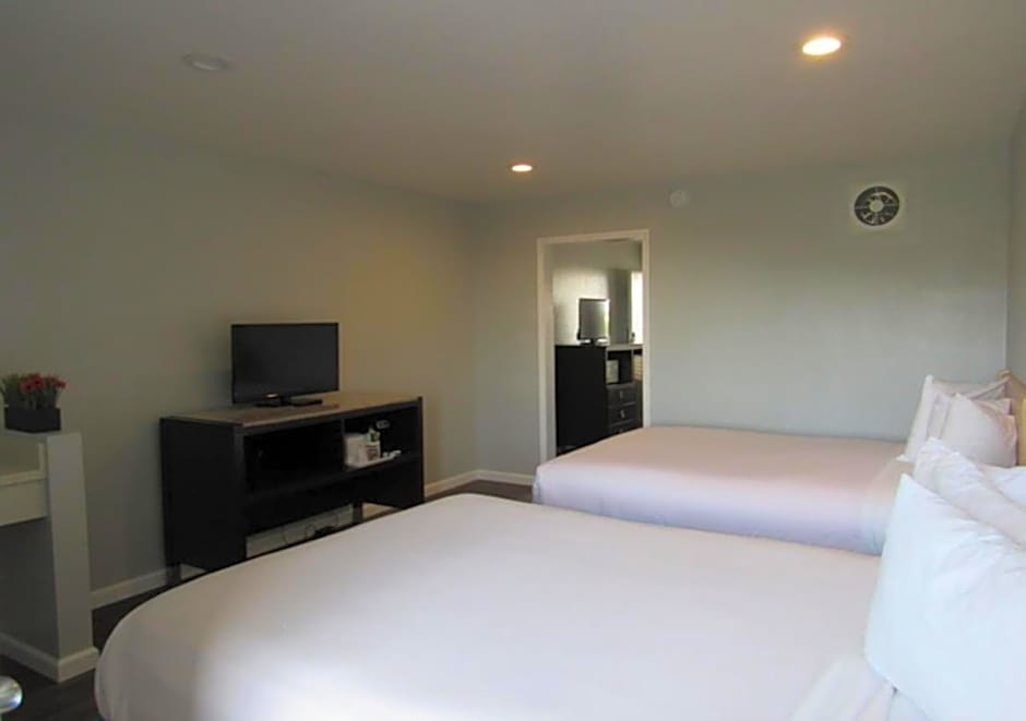 Capri Suites Anaheim