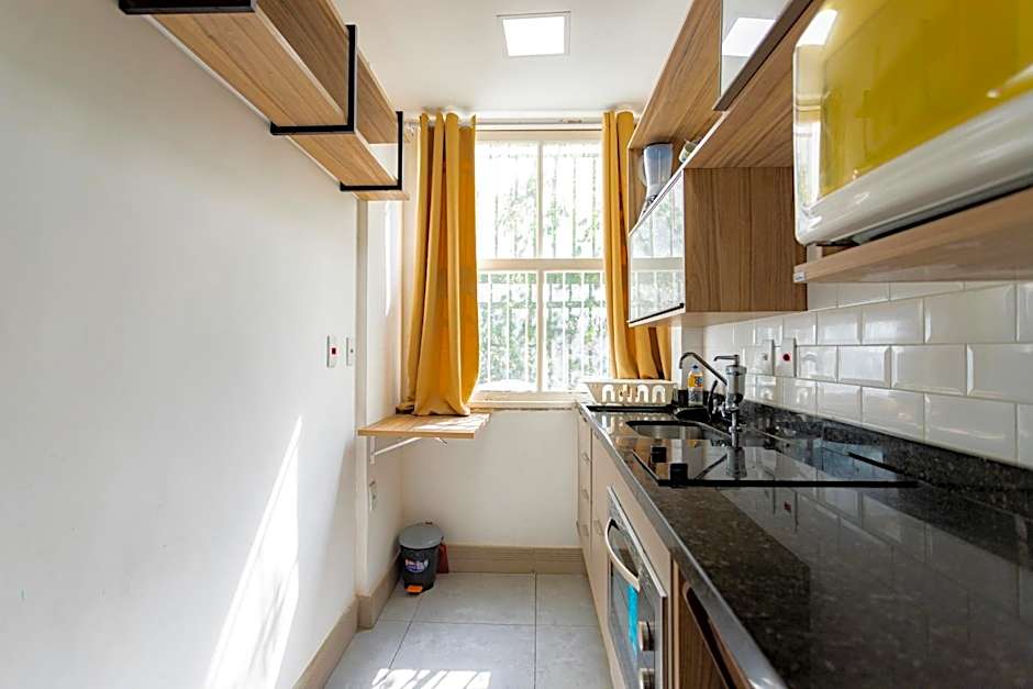 SUH Copacabana 14 Cozy Bohemian Beach Subway!