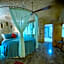 Holiday Cave Hotel