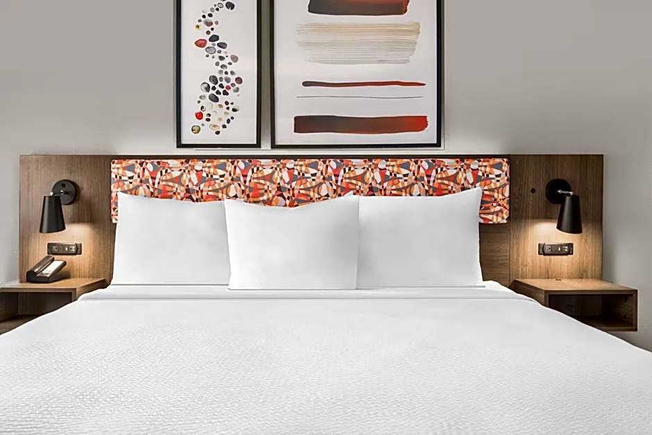 Hawthorn Extended Stay by Wyndham DFW Airport North