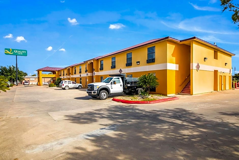 Quality Inn Bastrop