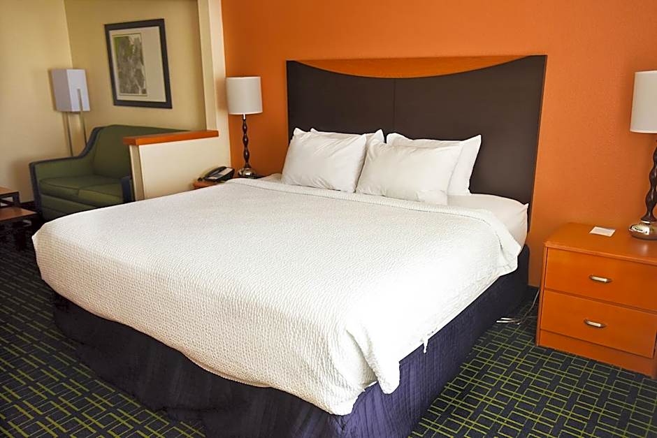 AmericInn by Wyndham Topeka