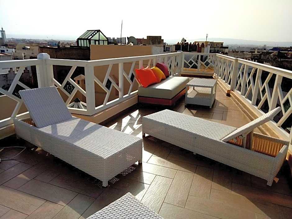 Jennat El Mossafir-Riad privé avec services