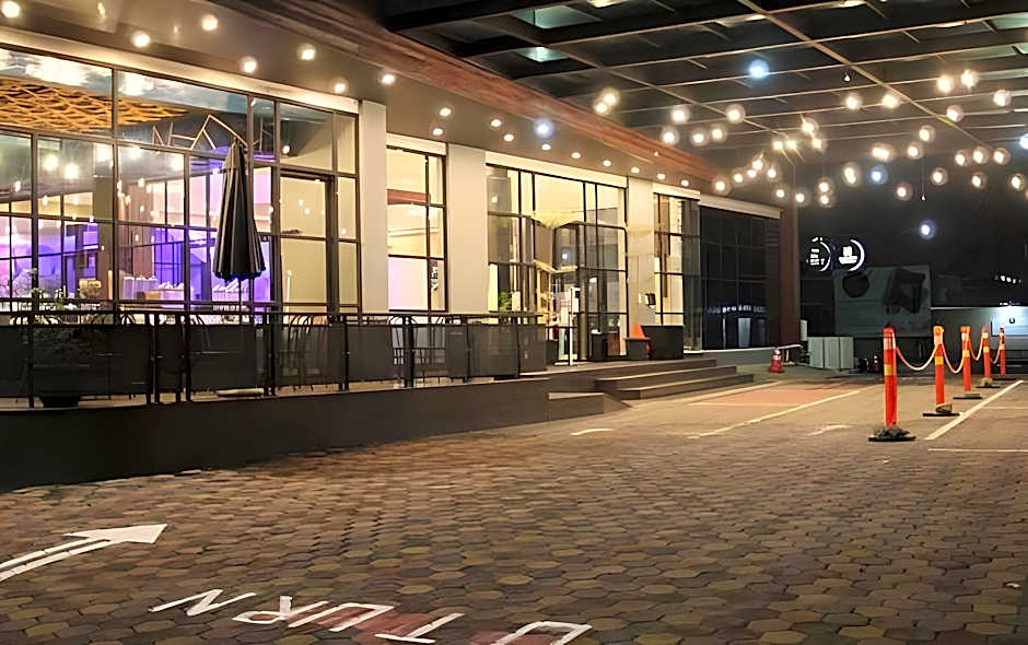 Premiere Hotel Tegal