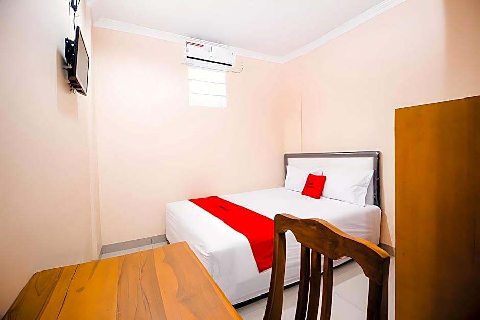 RedDoorz Plus @ Pogung Raya