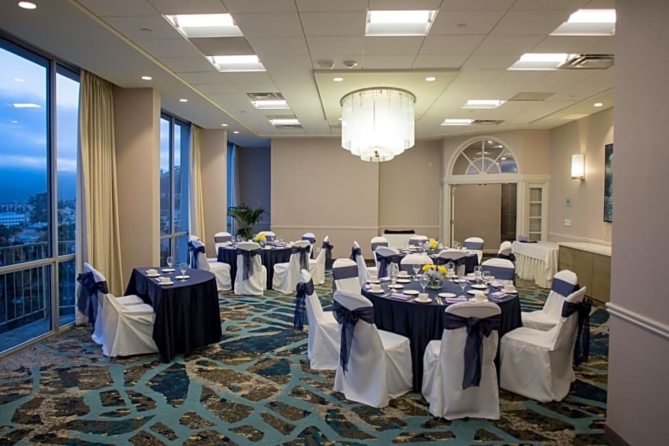 Crowne Plaza Ventura Beach By IHG