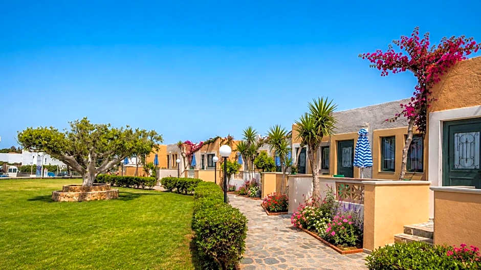 Golden Bay Apartments-Garden Haven