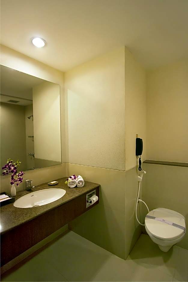 Express Towers Hotel