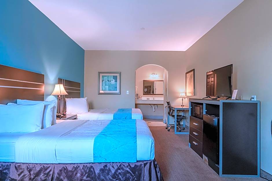Moulton Inn & Suites By OYO