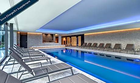 R hotel experiences