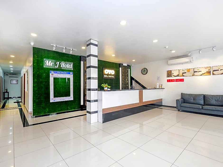 OYO 718 Mr J Hotel Wakaf Che Yeh 1
