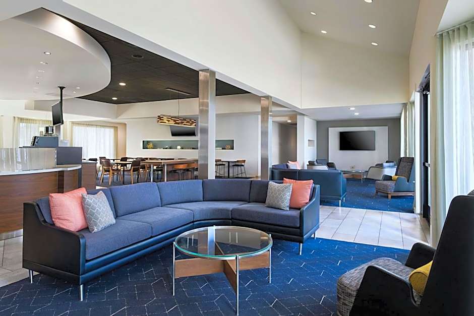 Courtyard by Marriott Phoenix Airport