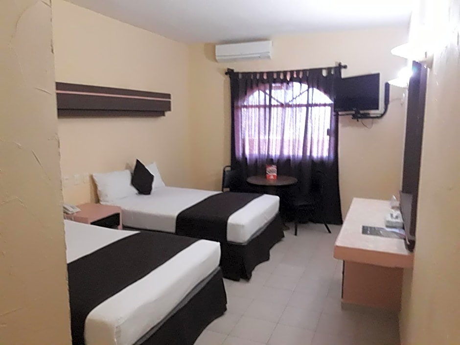 Hotel Miramar Inn