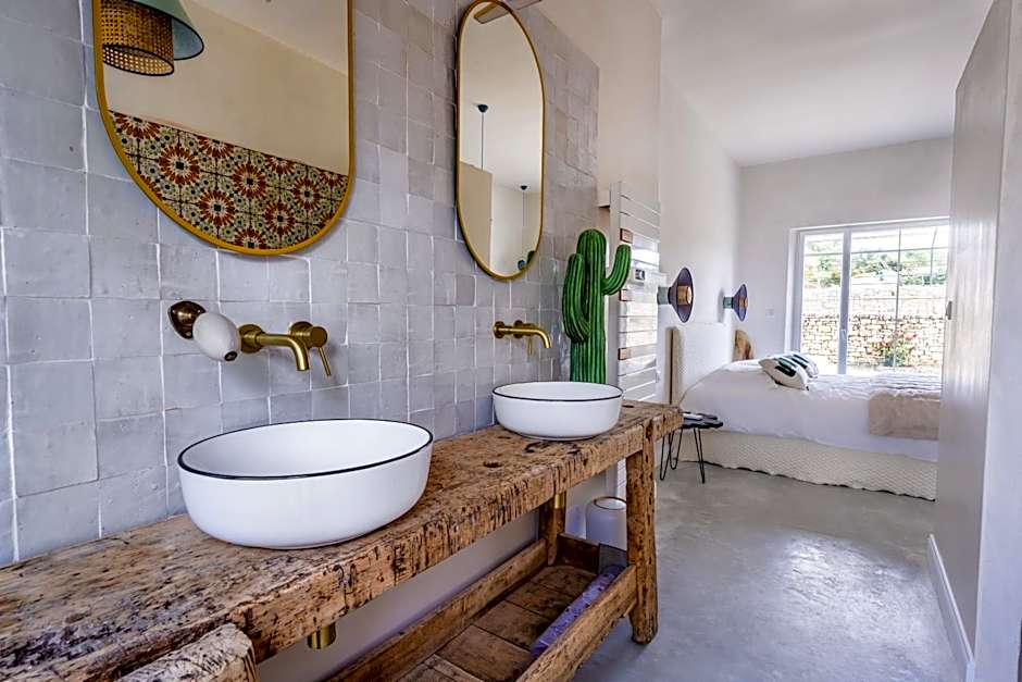 Secret d'Uzès - Le Duché - Piscine chauffée et Jacuzzi